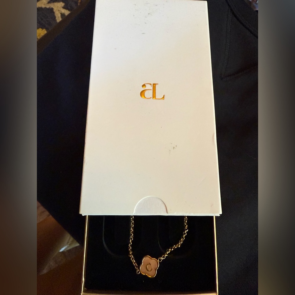 Abbott Lyon NIB initial necklace Pink “C” - Picture 2 of 3